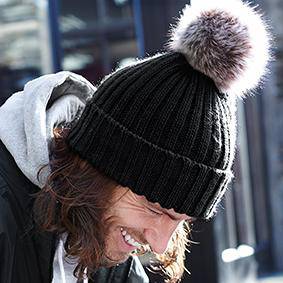 Epic Label Bonnets Beechfield B412 Bonnet Épais Avec Pop Pom En Fausse Fourrure