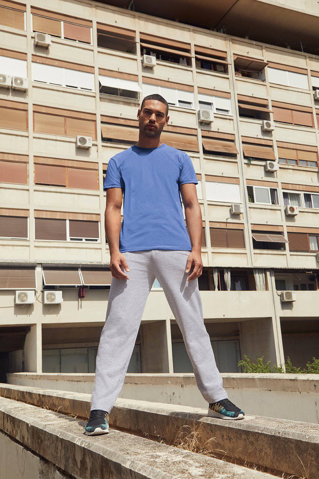 Epic Label Pantalons Fruit Of The Loom 640380 Pantalon De Jog Léger À Ourlet Ouvert Pour Homme